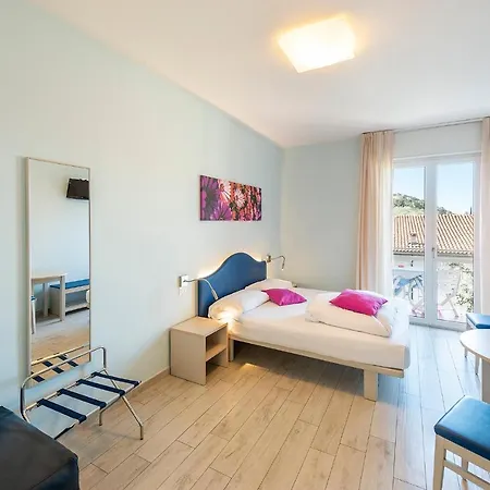 Hotel Firenze 3 S 3*