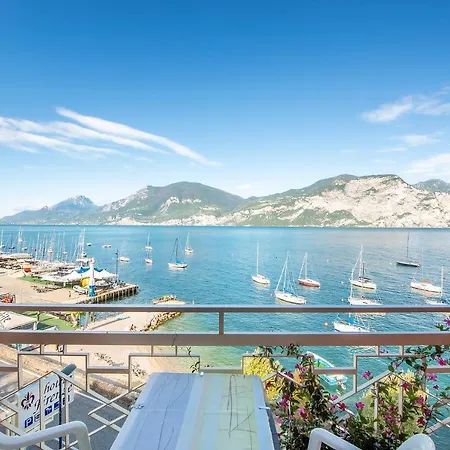 Hotel Firenze 3 S Brenzone sul Garda