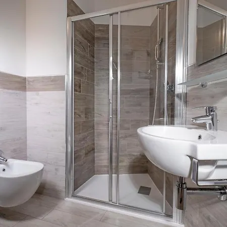Firenze 3 S 3* Brenzone sul Garda