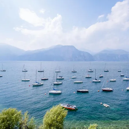Firenze 3 S 3* Brenzone sul Garda