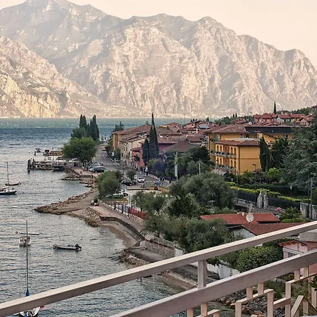Firenze 3 S 3* Brenzone sul Garda
