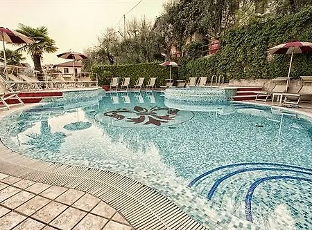 Firenze 3 Stelle Superior 布雷佐内加尔达